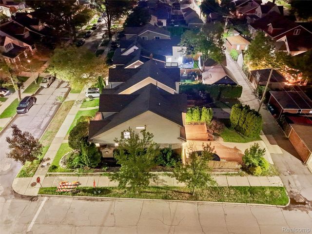 1400 Beaconsfield Avenue, Grosse Pointe Park, MI 48230