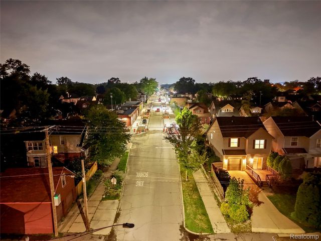 1400 Beaconsfield Avenue, Grosse Pointe Park, MI 48230