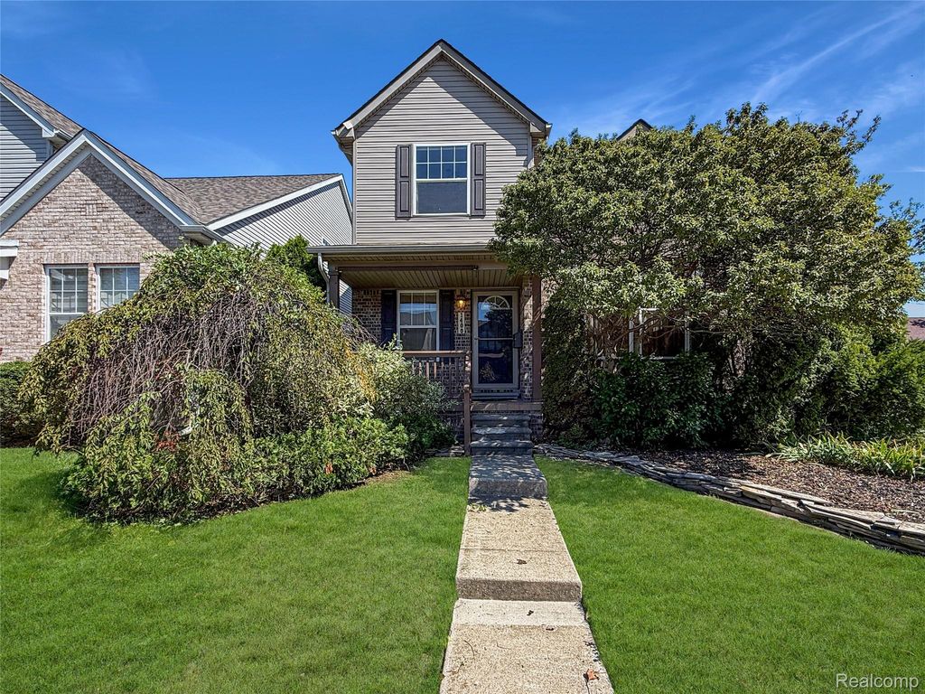1400 Beaconsfield Avenue, Grosse Pointe Park, MI 48230