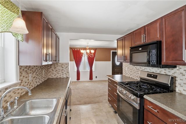 236 Koenig Road, Tonawanda, NY 14150