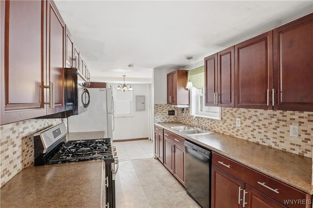 236 Koenig Road, Tonawanda, NY 14150