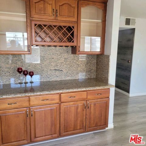 1200 S Shenandoah Street 305, Los Angeles, CA 90035