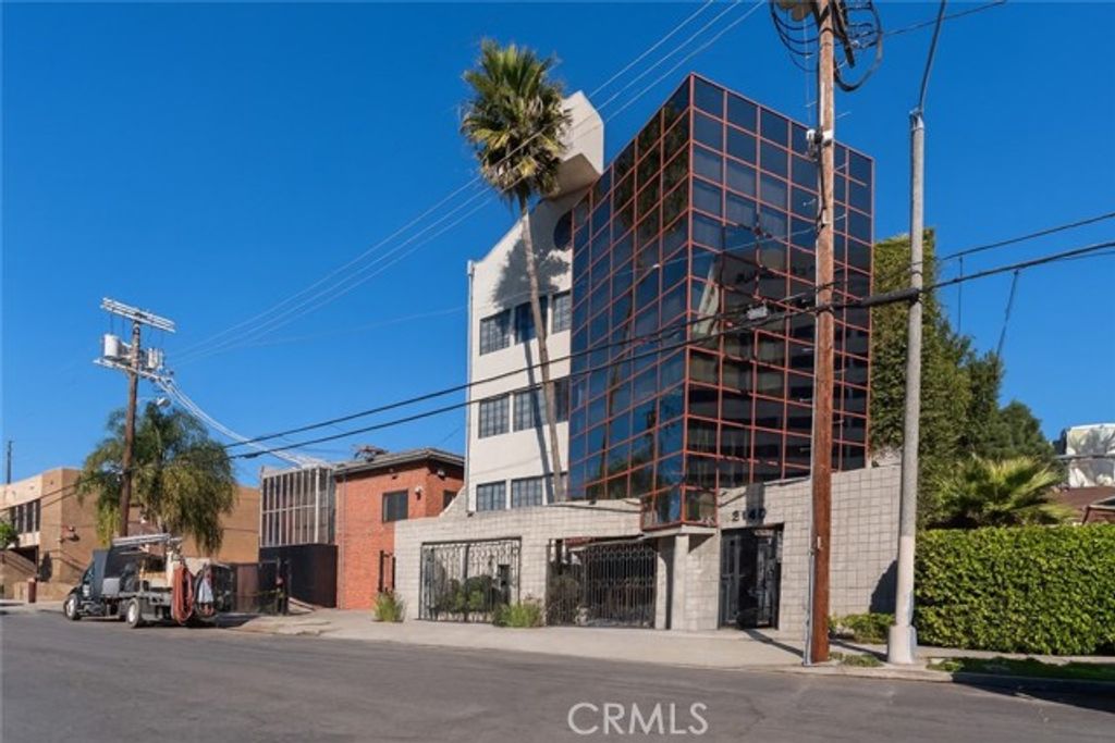 2140 Cotner Avenue, Los Angeles, CA 90025