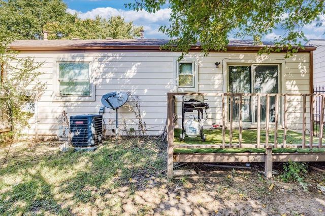 5213 E 20th St N, Wichita, KS 67208