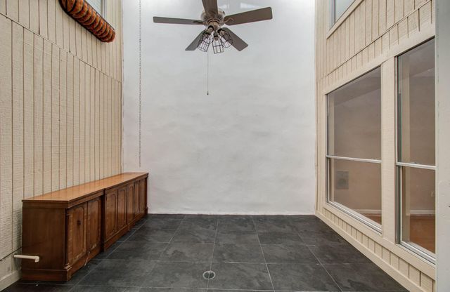 5230 Woodlawn Place 11, Bellaire, TX 77401
