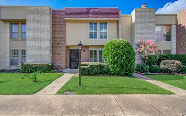 5230 Woodlawn Place 11, Bellaire, TX 77401