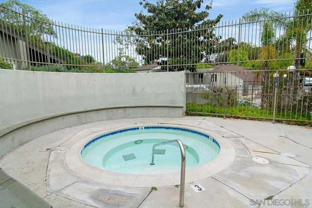 10865 MACOUBA PLACE, San Diego, CA 92124