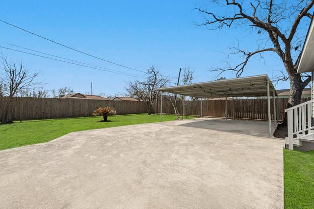 632 E 38th Street, Houston, TX 77022