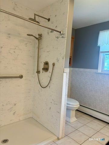 129 Oldham Avenue, Waterbury, CT 06705