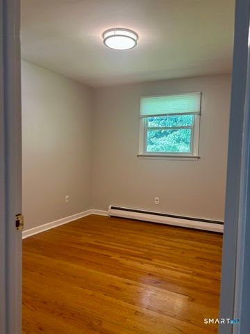 129 Oldham Avenue, Waterbury, CT 06705