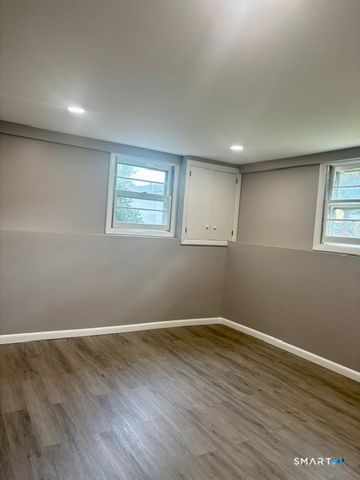 129 Oldham Avenue, Waterbury, CT 06705