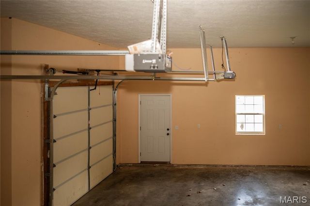 109 Summit Pass, Waynesville, MO 65583