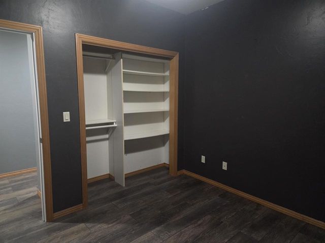 215 THEUNIS DRIVE, Wrightstown, WI 54180