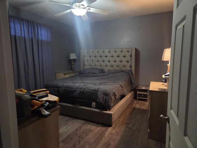 215 THEUNIS DRIVE, Wrightstown, WI 54180