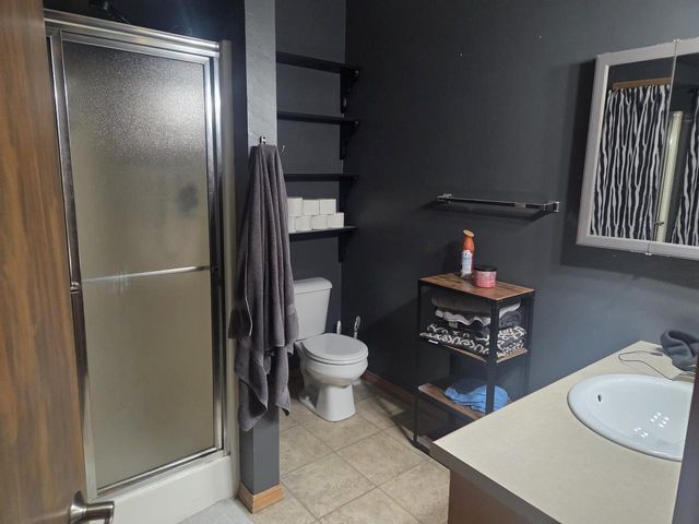 215 THEUNIS DRIVE, Wrightstown, WI 54180