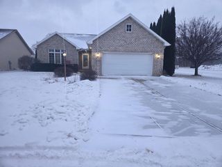 215 THEUNIS DRIVE, Wrightstown, WI 54180