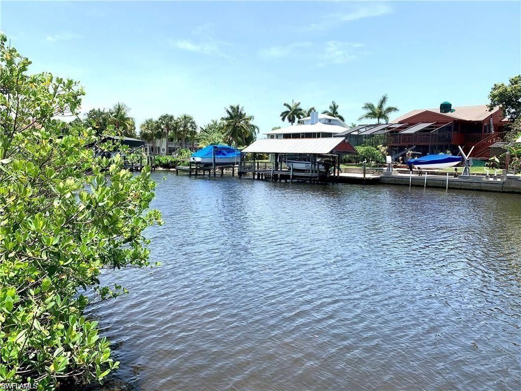 3200 Stabile RD, St. James City, FL 33956