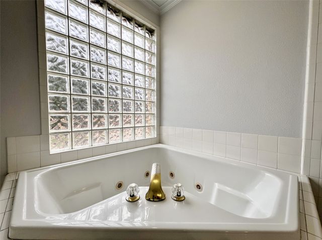 2116 Clear Lake Road, Weatherford, TX 76087