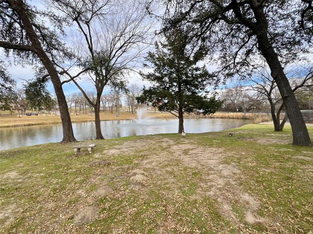 2116 Clear Lake Road, Weatherford, TX 76087