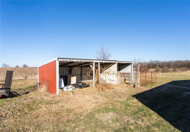 1651 W Highway 12, Gentry, AR 72734