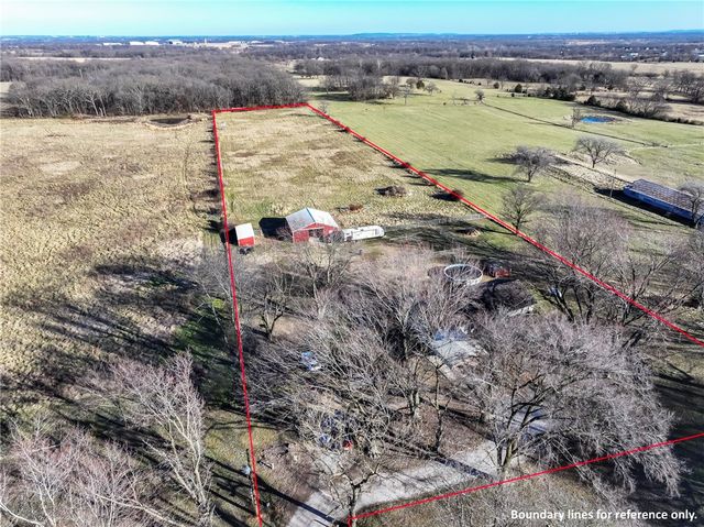 1651 W Highway 12, Gentry, AR 72734