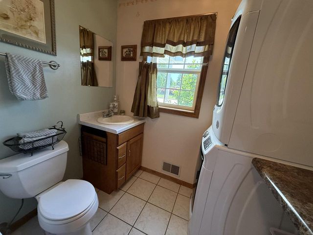 420 LONGWOOD LANE, Wrightstown, WI 54180