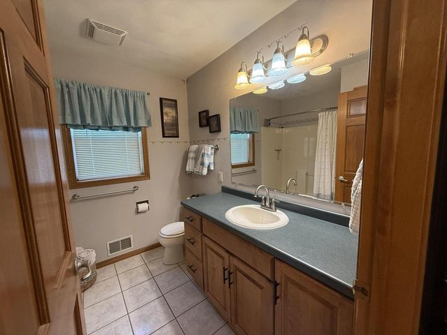 420 LONGWOOD LANE, Wrightstown, WI 54180