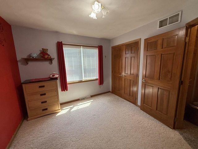 420 LONGWOOD LANE, Wrightstown, WI 54180