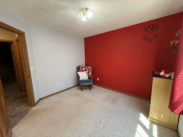 420 LONGWOOD LANE, Wrightstown, WI 54180