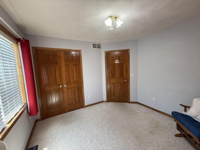 420 LONGWOOD LANE, Wrightstown, WI 54180