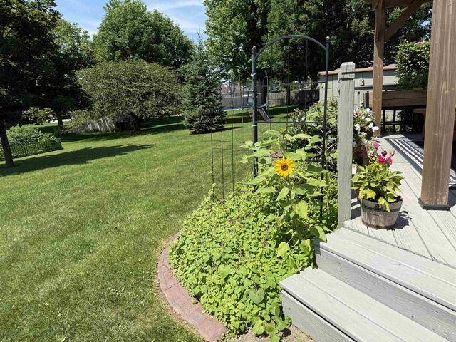 420 LONGWOOD LANE, Wrightstown, WI 54180