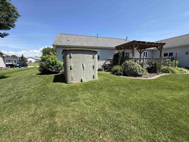420 LONGWOOD LANE, Wrightstown, WI 54180