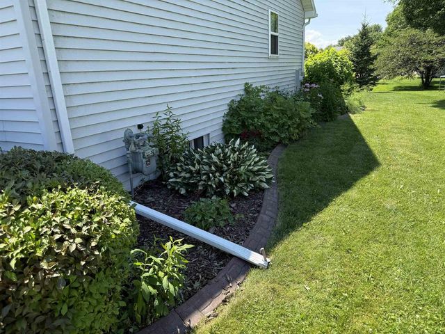 420 LONGWOOD LANE, Wrightstown, WI 54180
