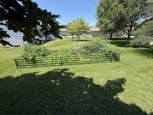 420 LONGWOOD LANE, Wrightstown, WI 54180