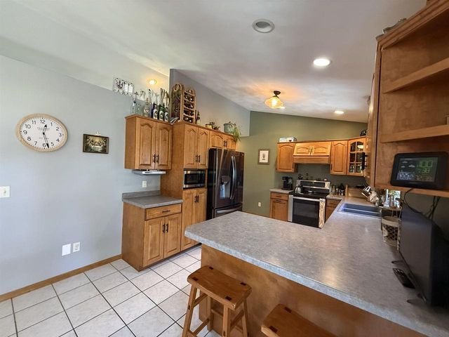 420 LONGWOOD LANE, Wrightstown, WI 54180