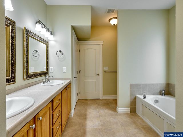 773 Tukwila Dr, Woodburn, OR 97071