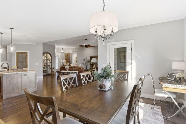 2274 Alcey Way, Nixa, MO 65714