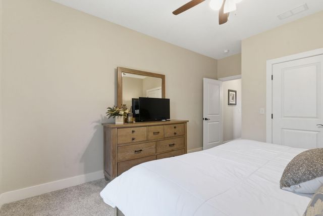 2274 Alcey Way, Nixa, MO 65714