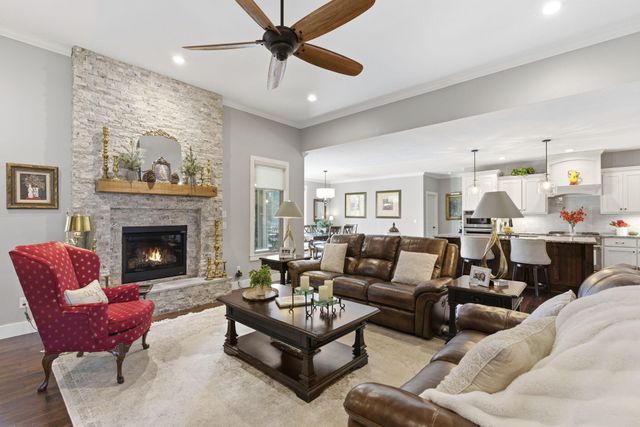 2274 Alcey Way, Nixa, MO 65714