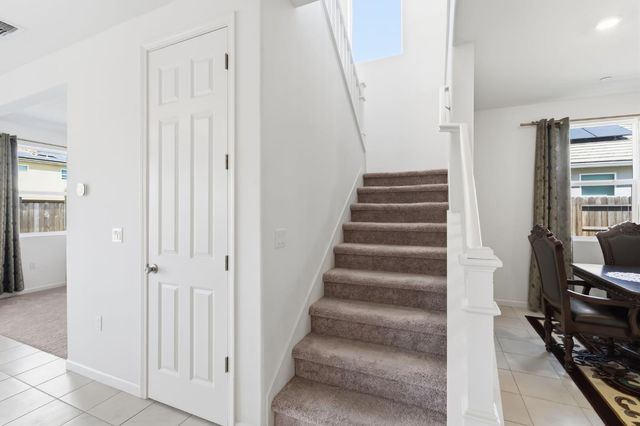 3562 E San Marino Avenue, Clovis, CA 93619