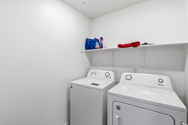 3562 E San Marino Avenue, Clovis, CA 93619