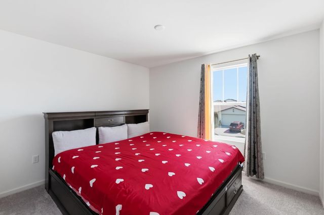 3562 E San Marino Avenue, Clovis, CA 93619