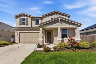 3562 E San Marino Avenue, Clovis, CA 93619