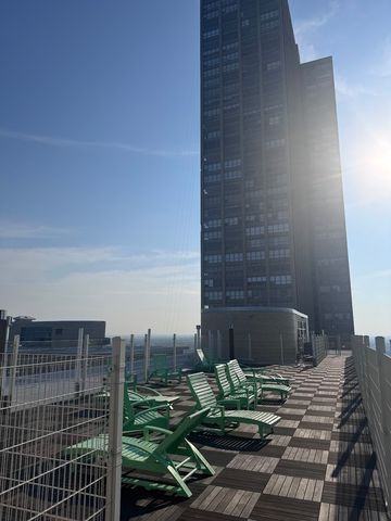 3950 N Lake Shore Drive 1502A, Chicago, IL 60613