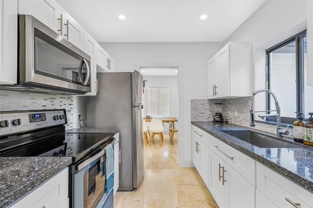 2349 NE 173rd St, North Miami Beach, FL 33160