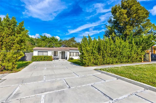 2349 NE 173rd St, North Miami Beach, FL 33160