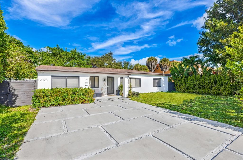 2349 NE 173rd St, North Miami Beach, FL 33160