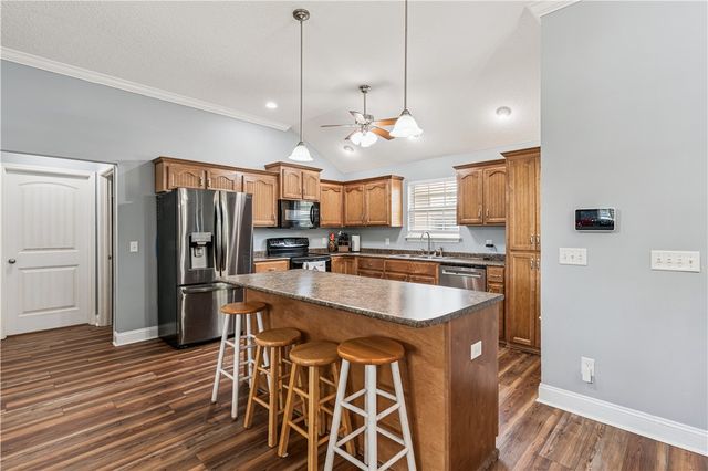 115 Emanuel Loop Road, Brunswick, GA 31523