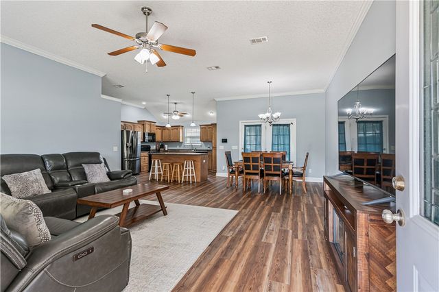 115 Emanuel Loop Road, Brunswick, GA 31523