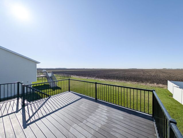 1221 46TH Avenue S, Moorhead, MN 56560
